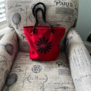 Nautilos 🍁 Red Tote Bag with Black Flower leather Design